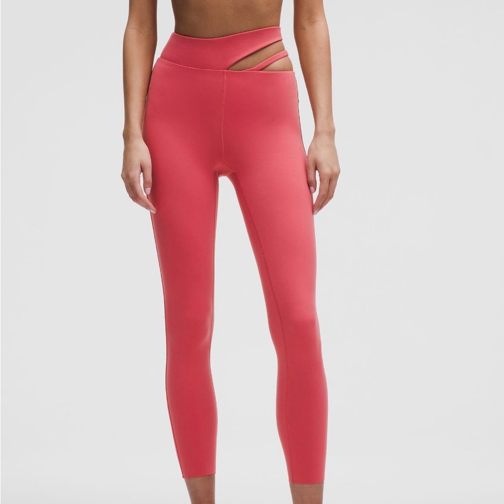 Lululemon Cut-Out Waist HR Train Tight 25” - Desert Red- NEW